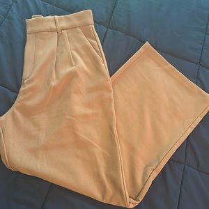 Abercrombie & Fitch Tailored Wide Leg Pant